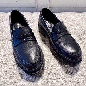 Portland Leather Zoey Black Women's Loafers